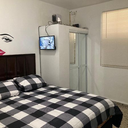 The Little Blue House Apartment Guayama Bagian luar foto