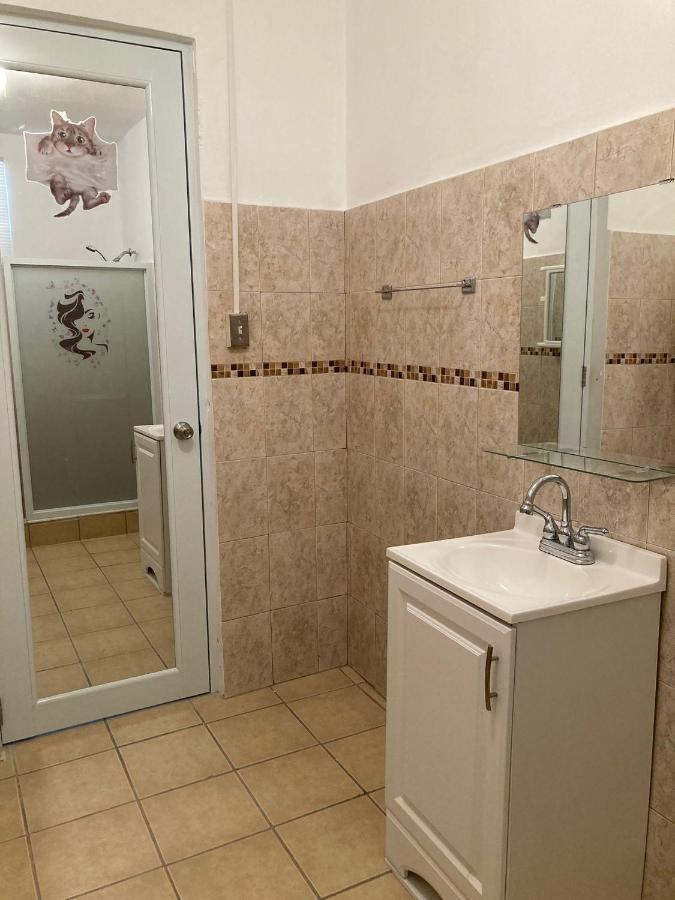 The Little Blue House Apartment Guayama Bagian luar foto